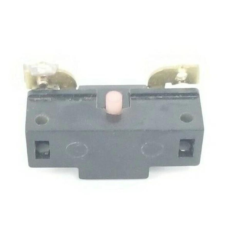 Used SQUARE D 9007-BO3 SNAP SWITCH, CLASS 9007, TYPE BO-3, 9007BO3