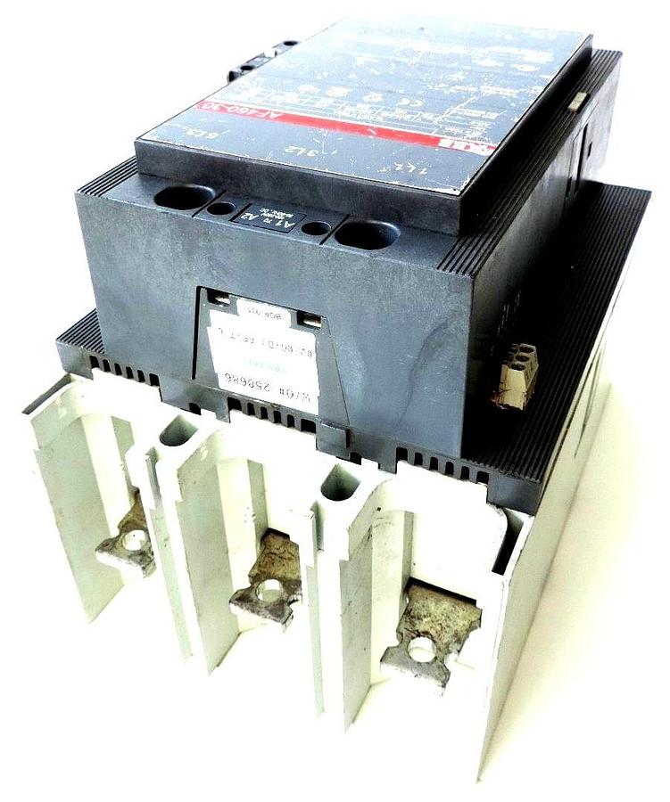 Used ABB ASEA BROWN BOVERI AF460-30 CONTACTOR 700AMP 3POLE 100-250VDC