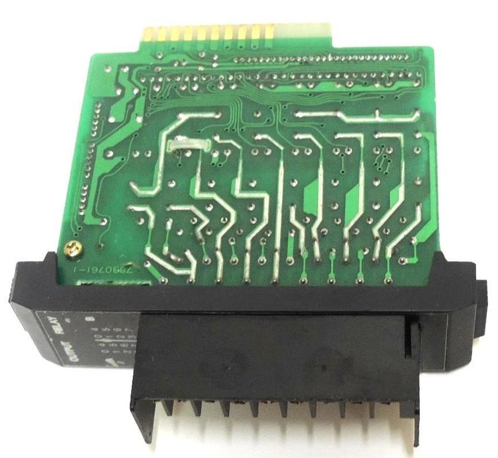 Used GE FANUC IC610MDL182A RELAY OUTPUT MODULE 16 CIRCUITS