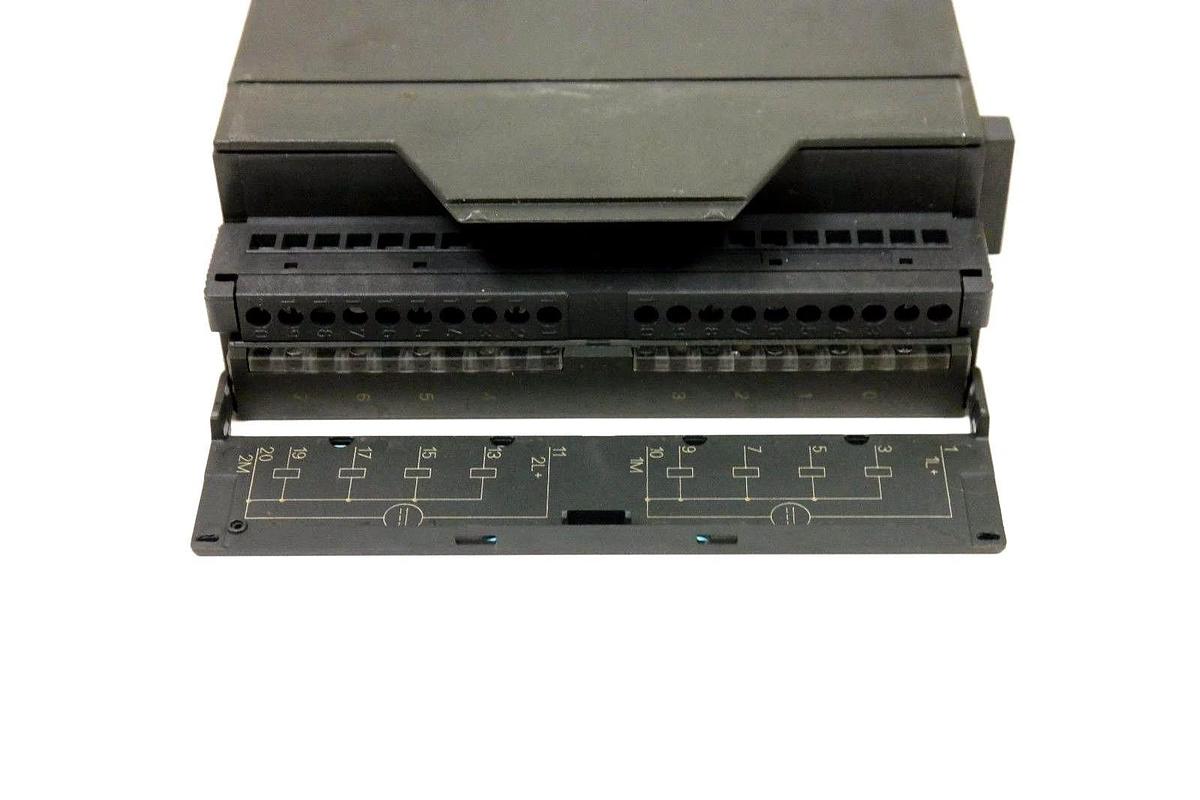 Used LOT OF 3 SIEMENS 6ES7 322-1BF01-0AA0 DIGITAL OUTPUT MODULE 6ES73221BF010AA0