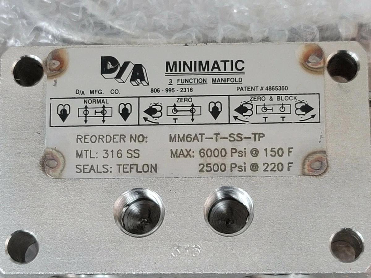 Used NEW D/A MINIMATIC MM6AT-T-SS-TP 3-FUNCTION MANIFOLD MTL: 316SS
