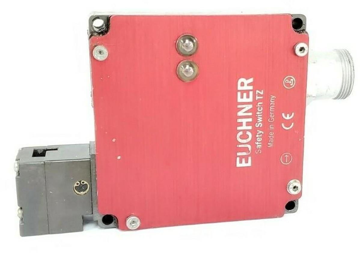 Used EUCHNER TZ1LE024BHA-C1902 TZ SAFETY SWITCH 24V AC/DC TZ1LE024BHAC1902
