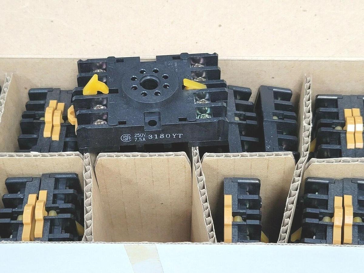 Used LOT OF 16 NIB OMRON 8PFA RELAY SOCKETS 8-PIN