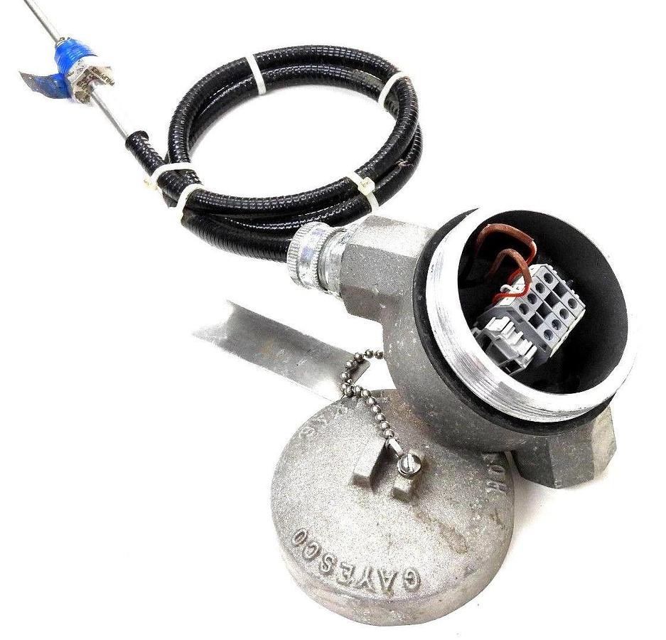 NEW GAYESCO 61-TE-0137 OUTLET BOX ENCLOSURE 2110655 W/ 1.5FT TEMPERATURE PROBE