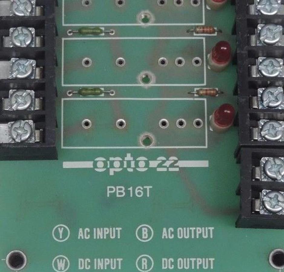 Used OPTO 22 PB16T I/O MODULE RACK 001057N