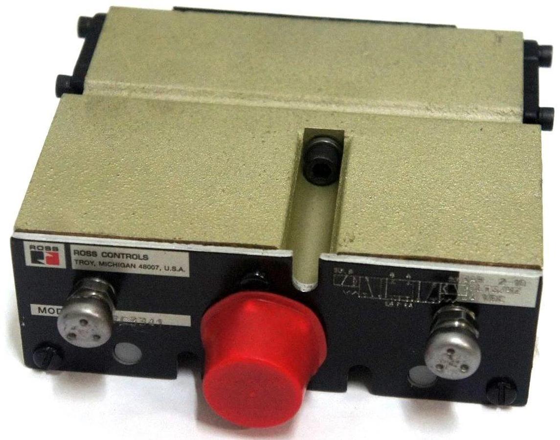NEW ROSS 8077C3341 PILOT VALVE 5/3 SZ 125 CC DBL