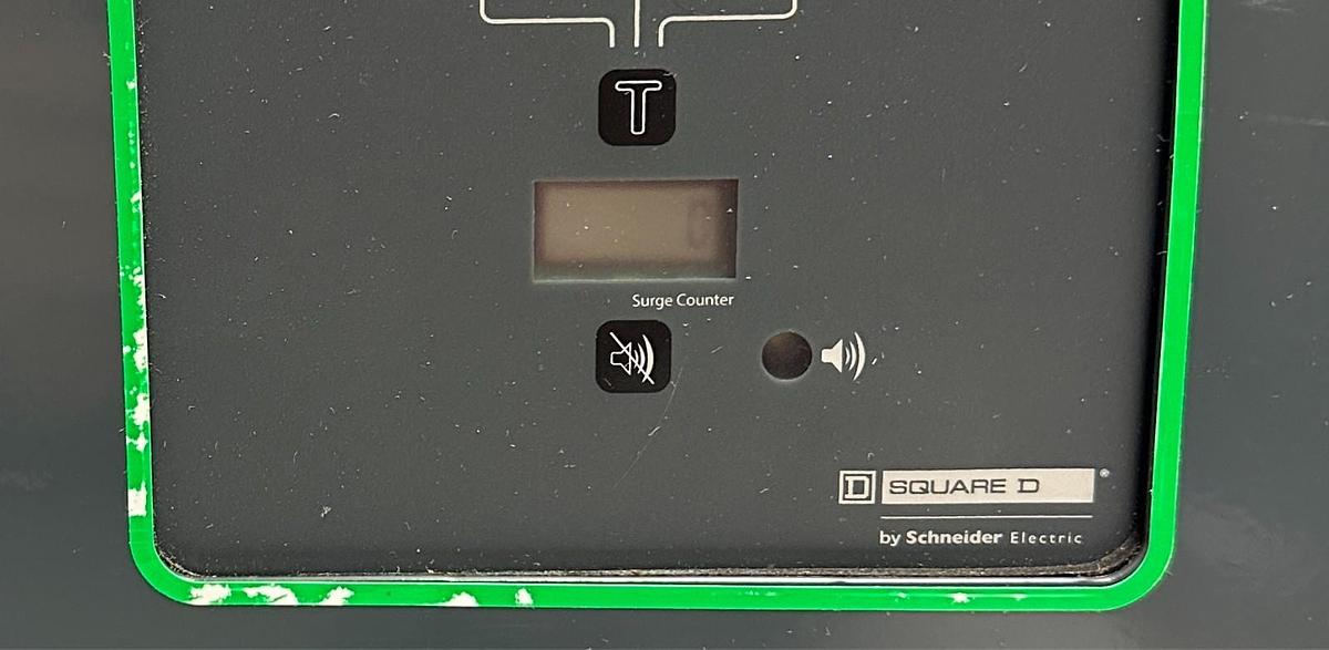 Used SCHNEIDER SQUARE D SSP02EMA12 Surgelogic PROTECTIVE DEVICE SERIES 002 120V NSMP