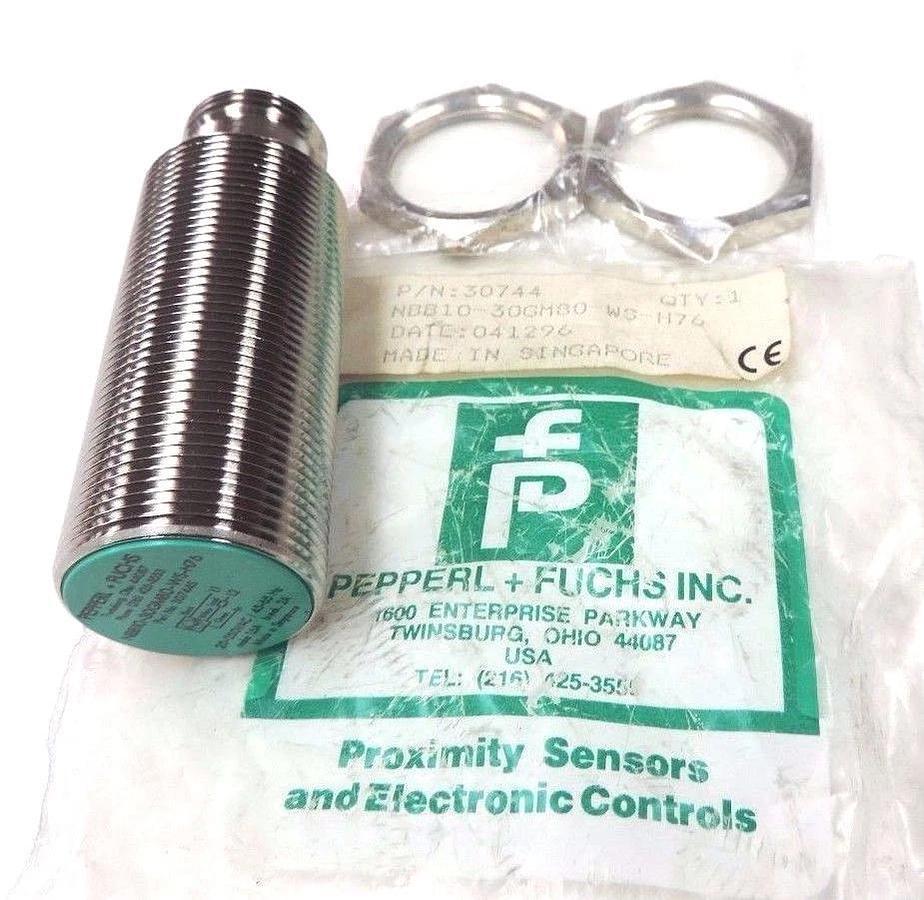 Used NEW PERPPERL + FUCHS NBB10-30GM80-WS-H76 PROXIMITY SWITCH P/N: 30744