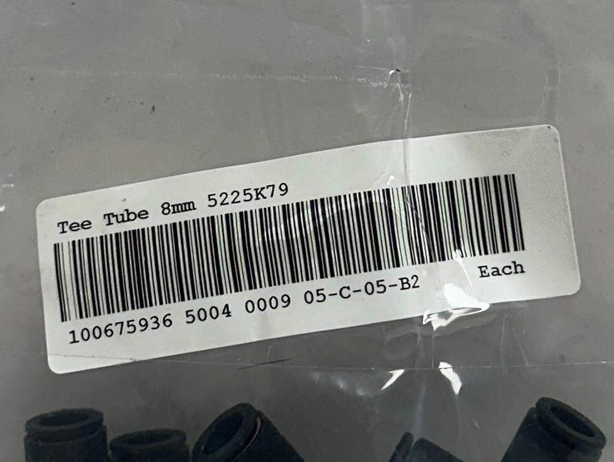 Used 12 LEGRIS 8-5/16 / 5225K79 OEM PUSH-TO-CONNECT 8mm UNION TEES BLACK NSNP