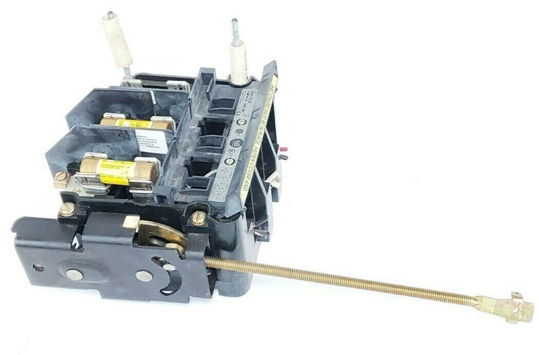 Used ALLEN-BRADLEY 1494V-DS30 TERMINAL GUARD DISCONNECT SWITCH W/ 1494V-FS30 BLOCK