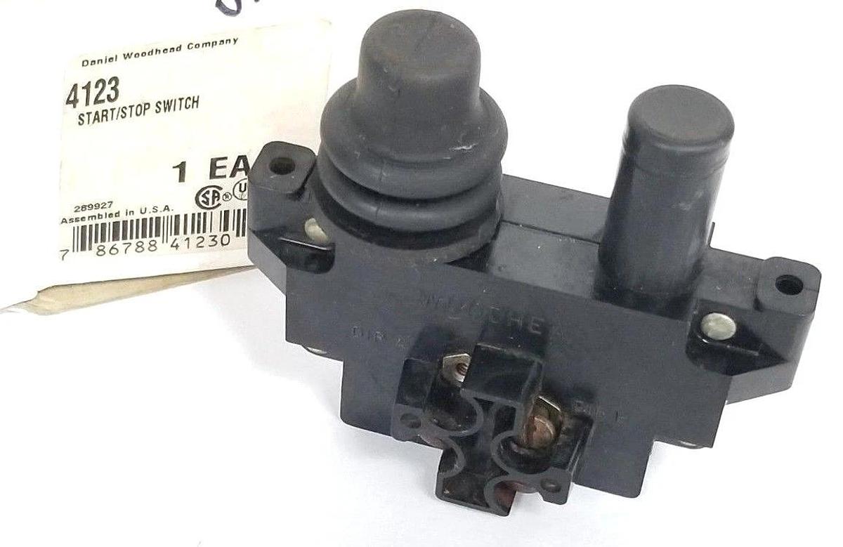 Used WOODHEAD 4123 PUSHBUTTON START/STOP SADDLE SWITCH 40-100022 289927