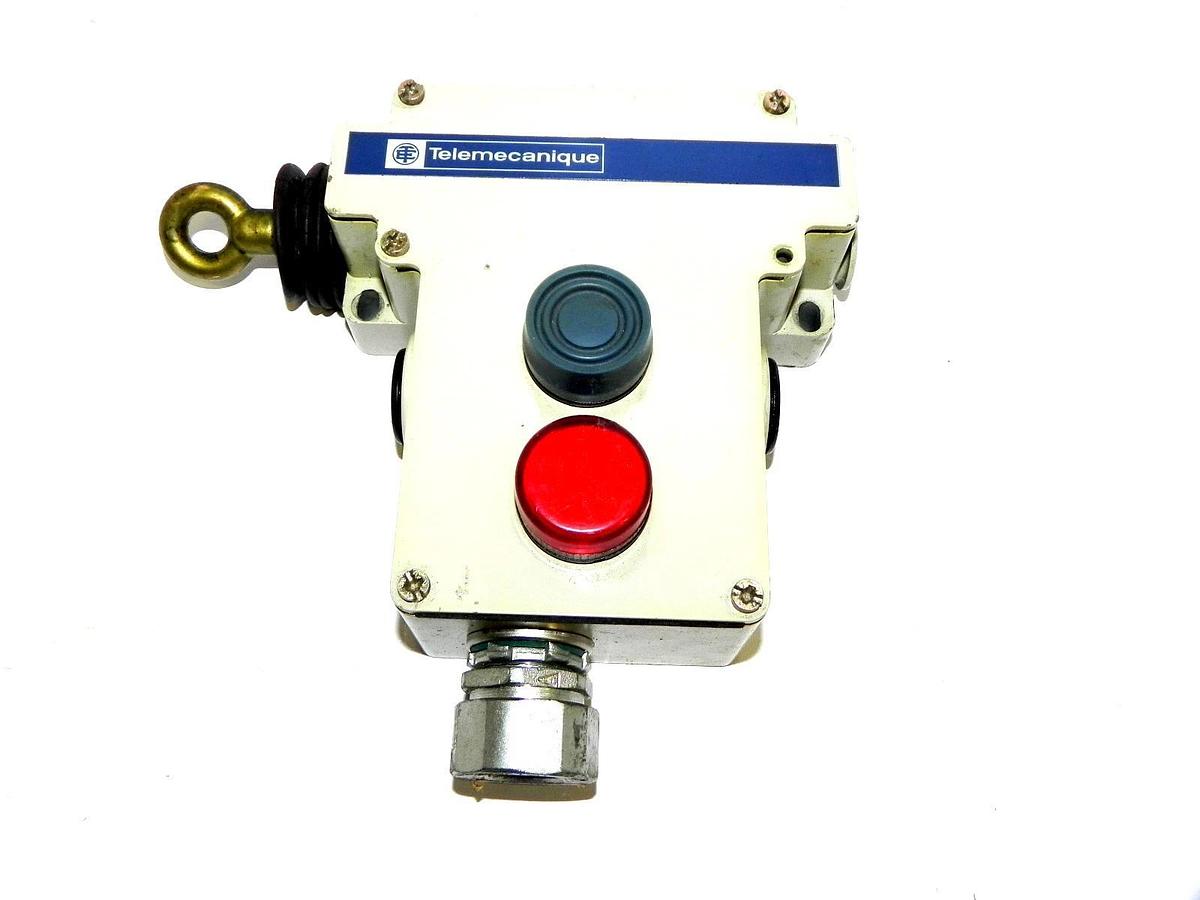 Used TELEMECANIQUE XY2 CE1A296H7 CABLE PULL SWITCH 300VAC 10A