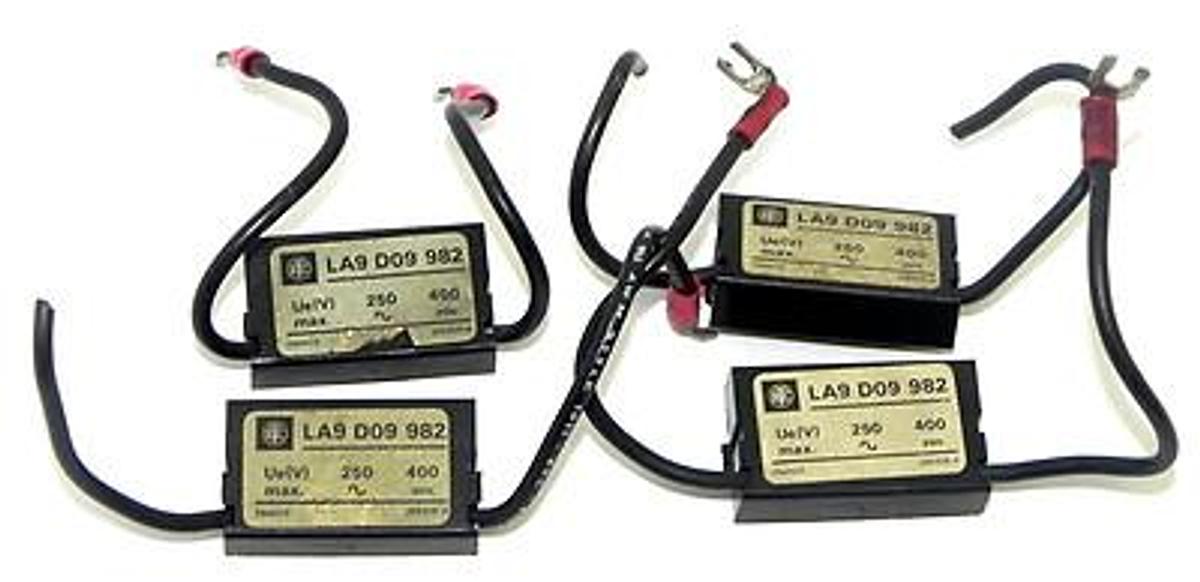Used LOT OF 4 TELEMECANIQUE LA9 D09 982 SUPPRESSOR LA9D09982