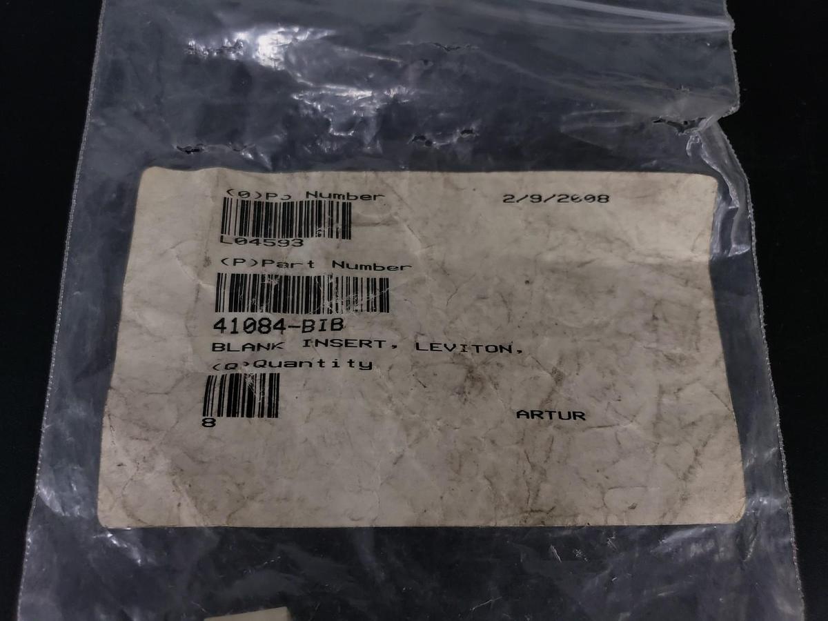 Used LOT OF 8 NEW LEVITON 41084-BIB BLANK QUICKPORT INSERTS 4084BIB