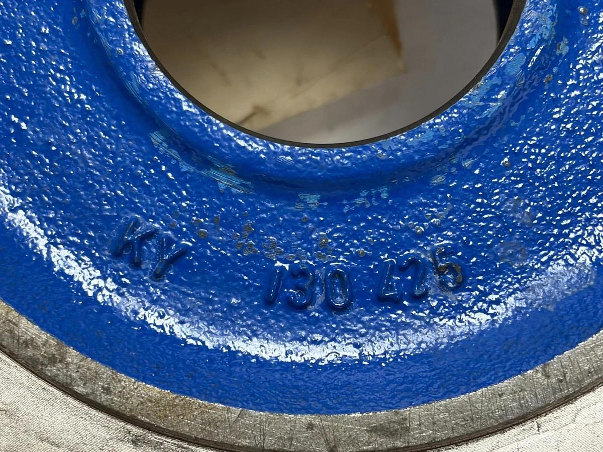 Rovatti KY 130 425 Cast Iron Pump Motor Flange Adapter Bracket P83188-0165 New