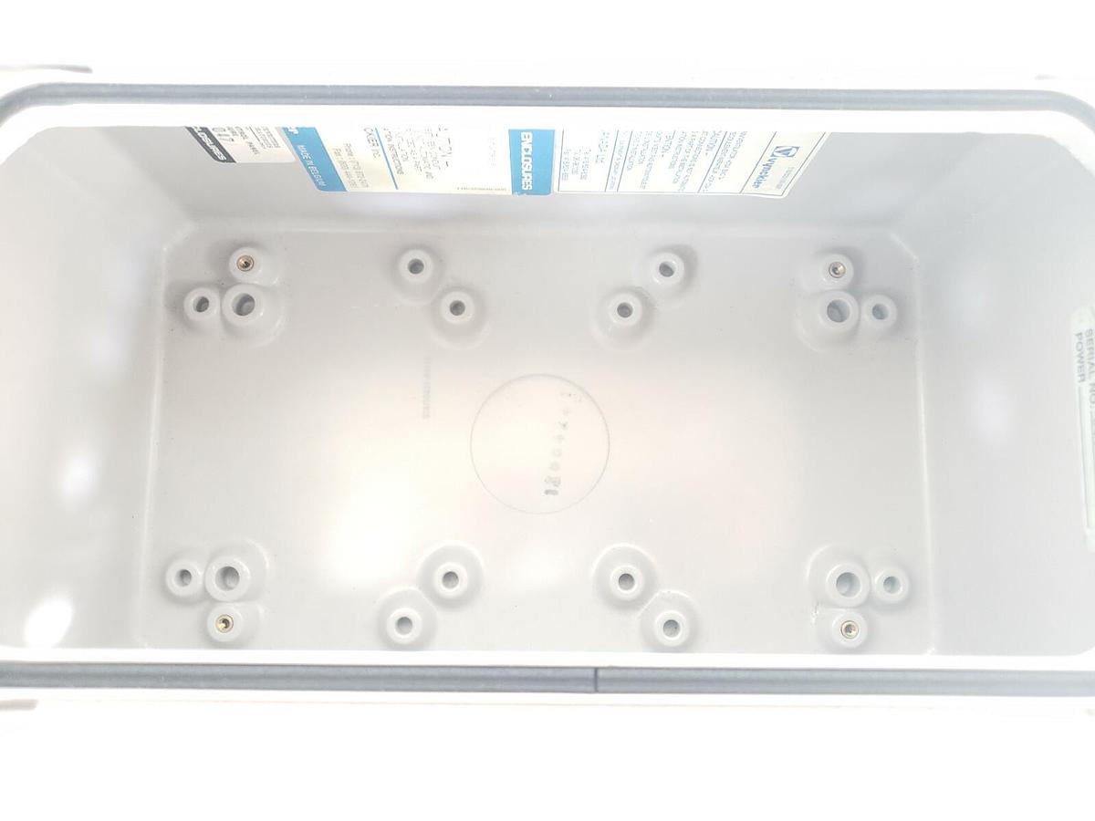 Used VYNCKIER VYNCO TYPE APO HINGED COVER ENCLOSURE, TYPE 4,12, AD-012047, EIT # 6004