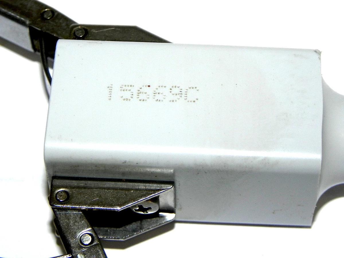 LOT OF 2 NEW SOUTHCO 15669C CONNECTORS