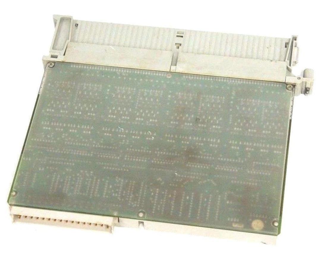Used SIEMENS 6ES5451-4UA12 OUTPUT MODULE 6ES54514UA12