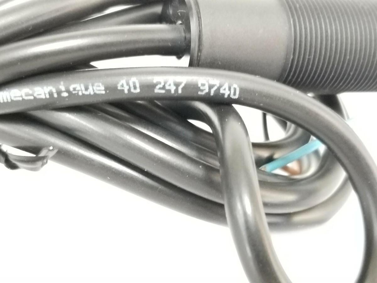 Used TELEMECANIQUE PROXIMITY SENSOR UNKNOWN PART NUMBER 40 247 9740