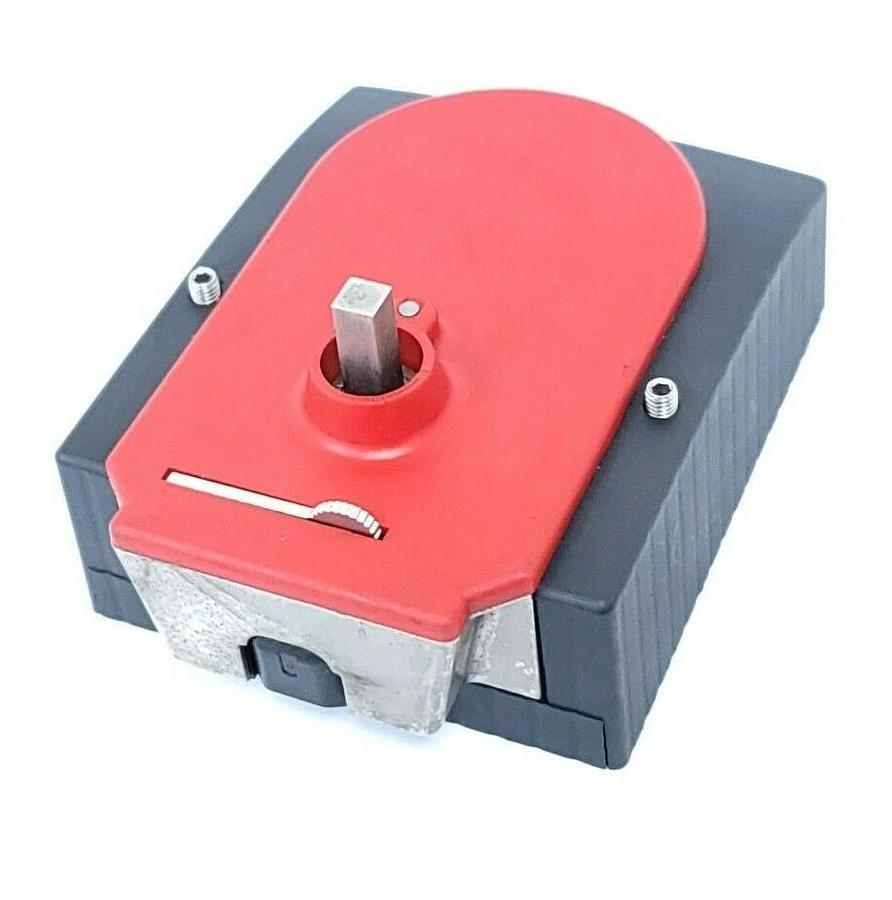 Used EUCHNER MGB-H-AA1A1-L-106619 HANDLE MODULE ID. NO. 106619 V2.0.0