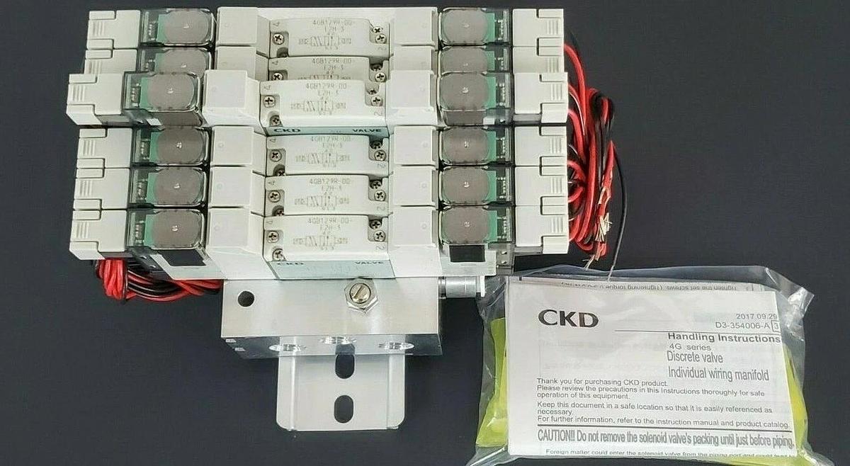 Used NIB CKD M4GB120R-C6-E2HZ1D-6-3 VALVE MANIFOLD ASSEMBLY M4GB120RC6E2HZ1D63, DC24V