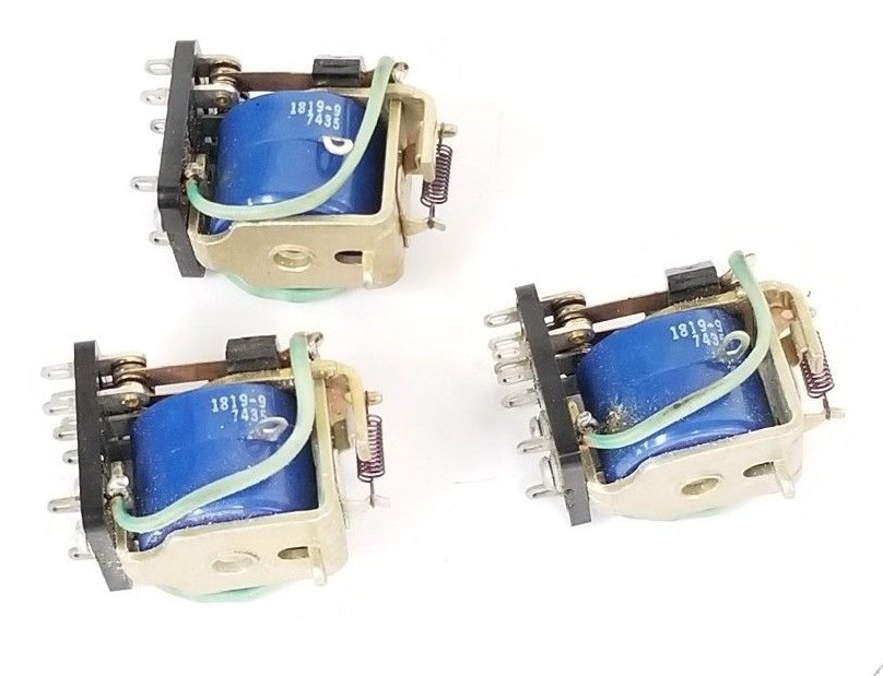 Used LOT OF 3 GENERIC 1819-9 7435 RELAYS 181997435