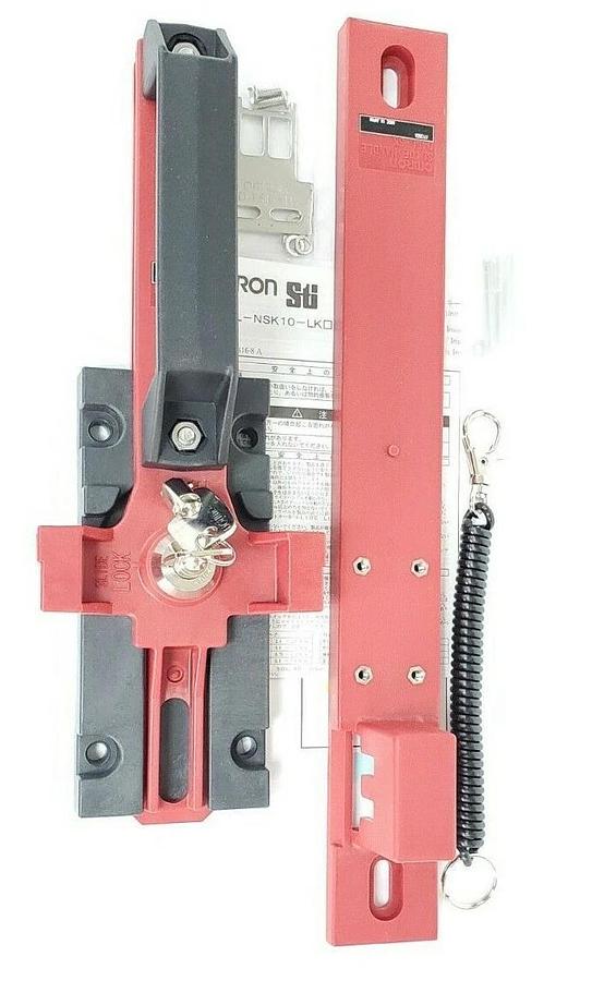 Used NIB OMRON D4SL-NSK10-LK-04 GUARD LOCK SAFETY-DOOR SWITCH D4SLNSK10LK04