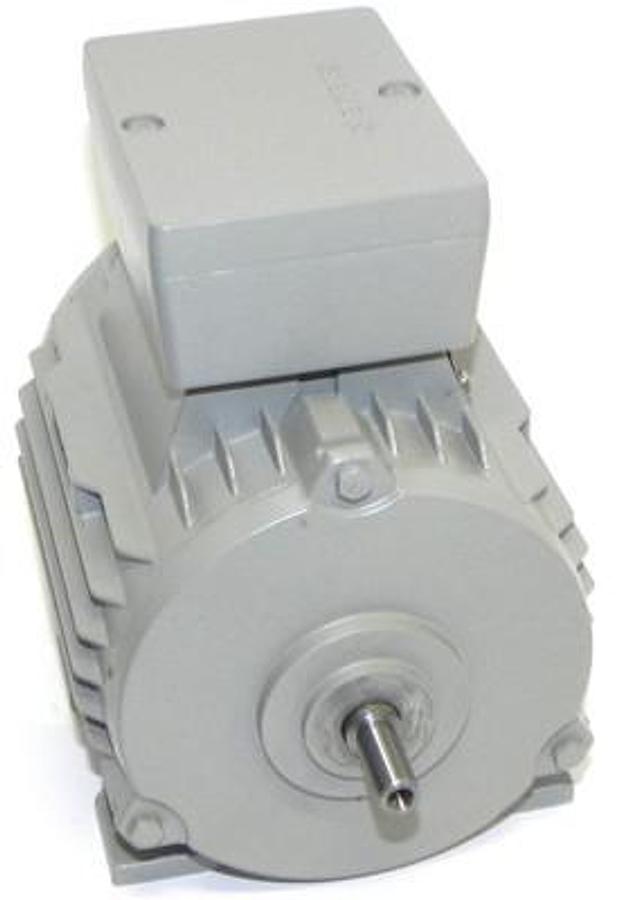 NIB SIEMENS 6ES92 P/N: A1-101-415-538 MICROMASTER STARTER KIT, 6SE9210-7CA40