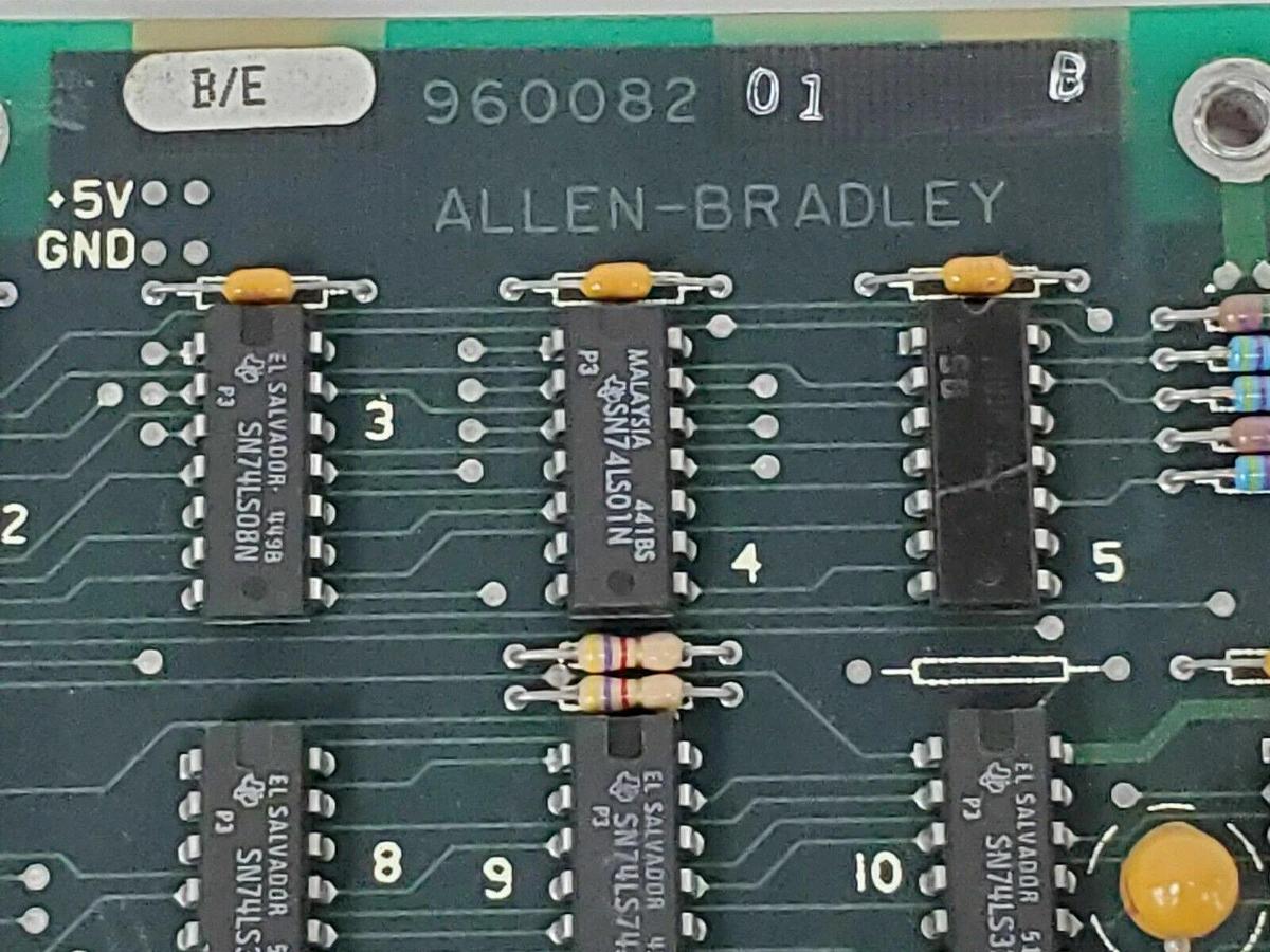 Used ALLEN BRADLEY 960082 REV-E2 CIRCUIT BOARD 960082-9002E