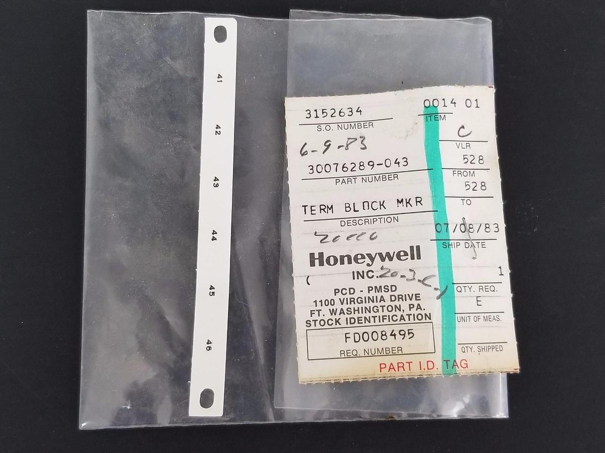 Used NEW HONEYWELL 30076289-043 TERM BLOCK MARKER 30076289043
