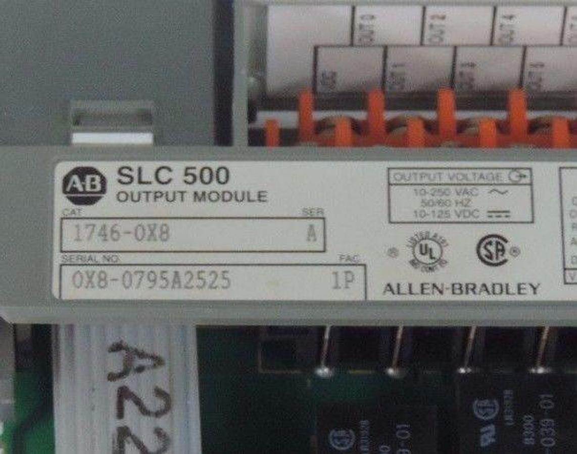 Used LOT OF 2 ALLEN BRADLEY SLC 500 1746-OX8 OUTPUT MODULES SER A FAC 1P 1746OX8