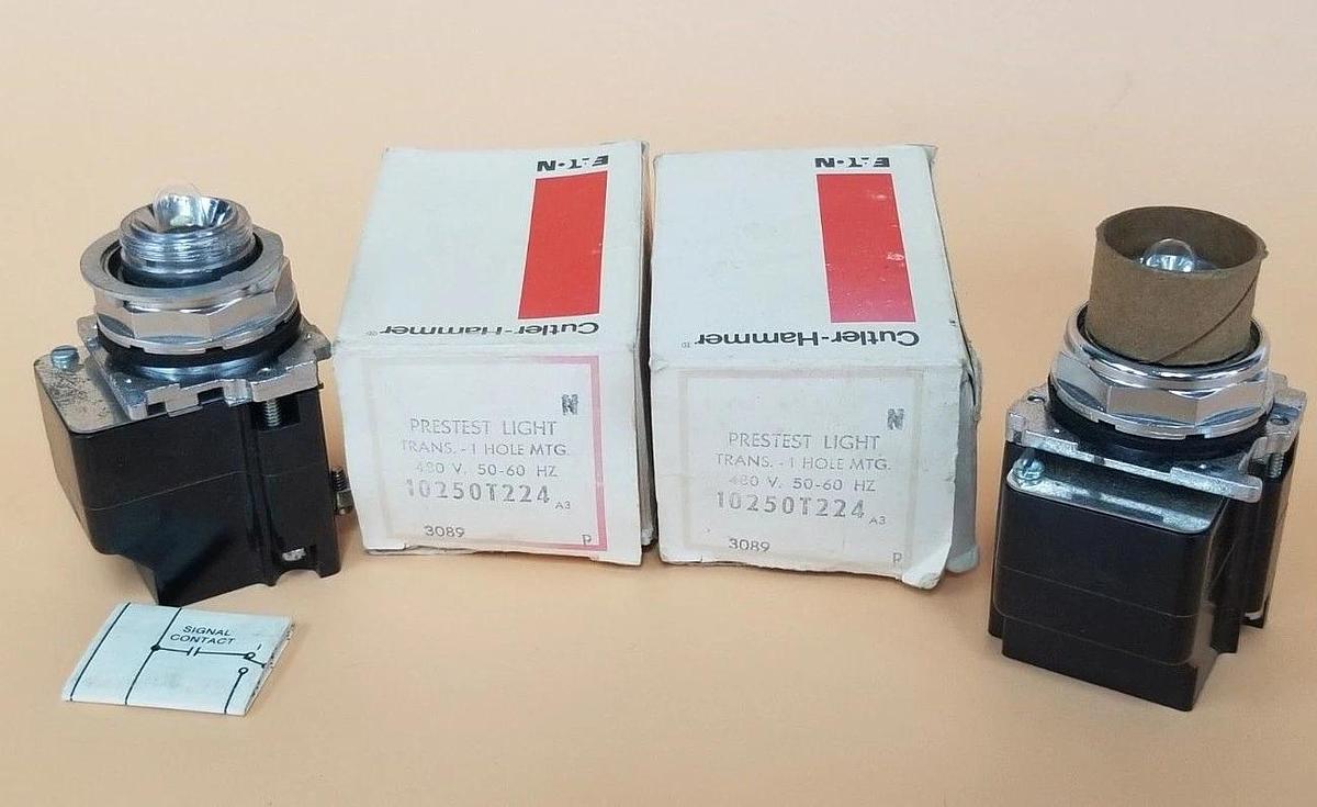 Used LOT OF 2 NIB CUTLER HAMMER 10250T224 PRETEST LIGHT PUSHBUTTONS 480V 50-60HZ