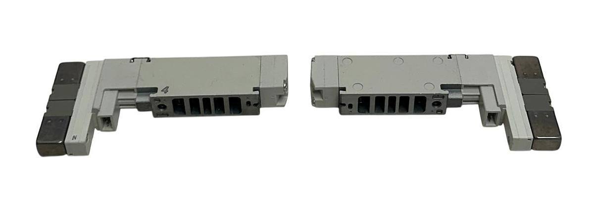 Used 2 SMC VQC2400KN-51 / VQC2400KN51 DOUBLE SOLENOID VQC VALVES PLUG-IN NSNP