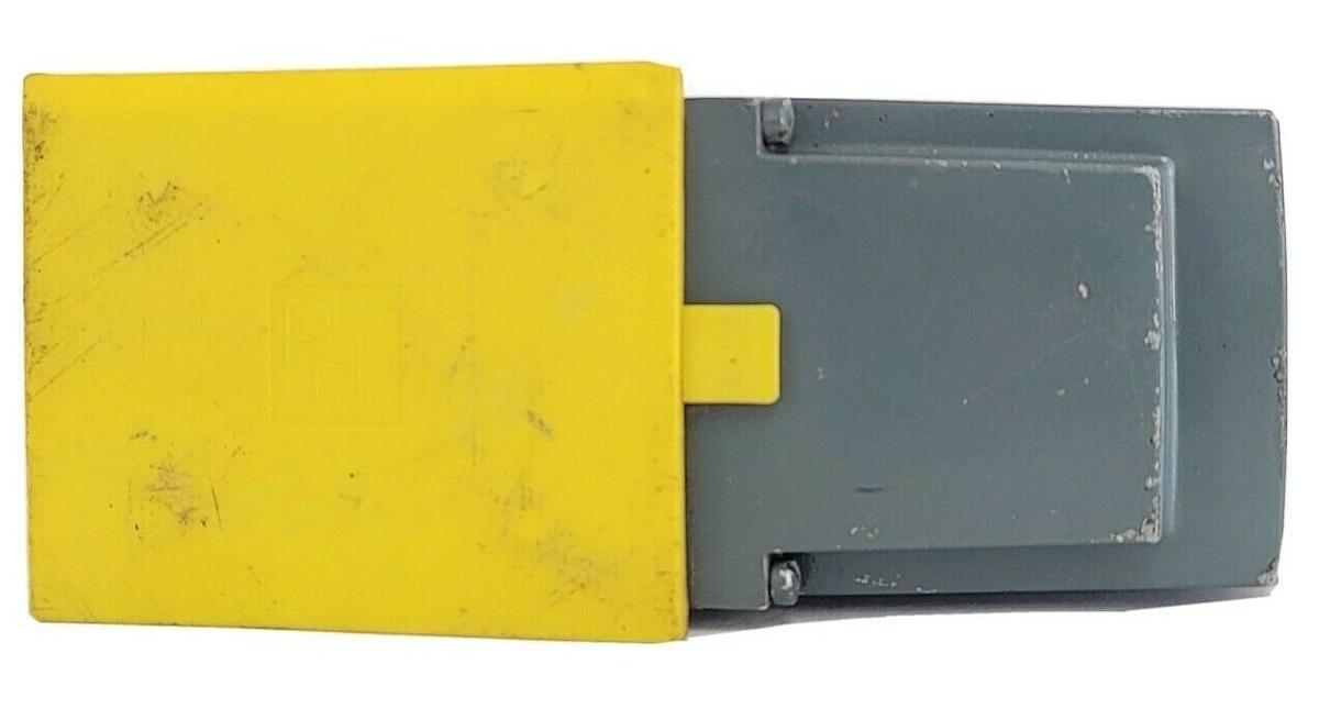 Used PARKER HANNIFIN PARKER 10101B1AYC DIRECTIONAL CONTROL VALVE 115V 60C 06EF