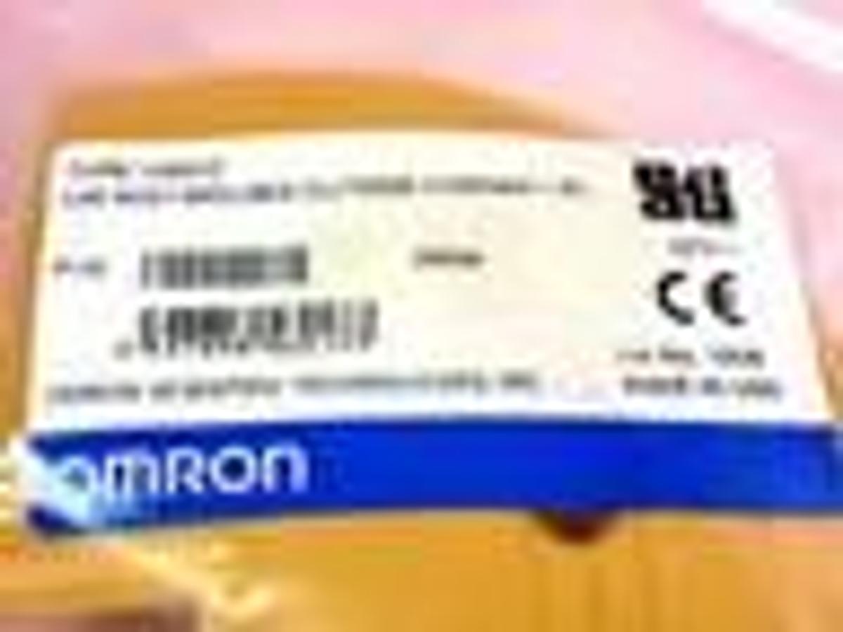 OMRON STI UMOC 25836 UM MAT MOLDED OUTSIDE CORNER 1 PC UM0C NEW