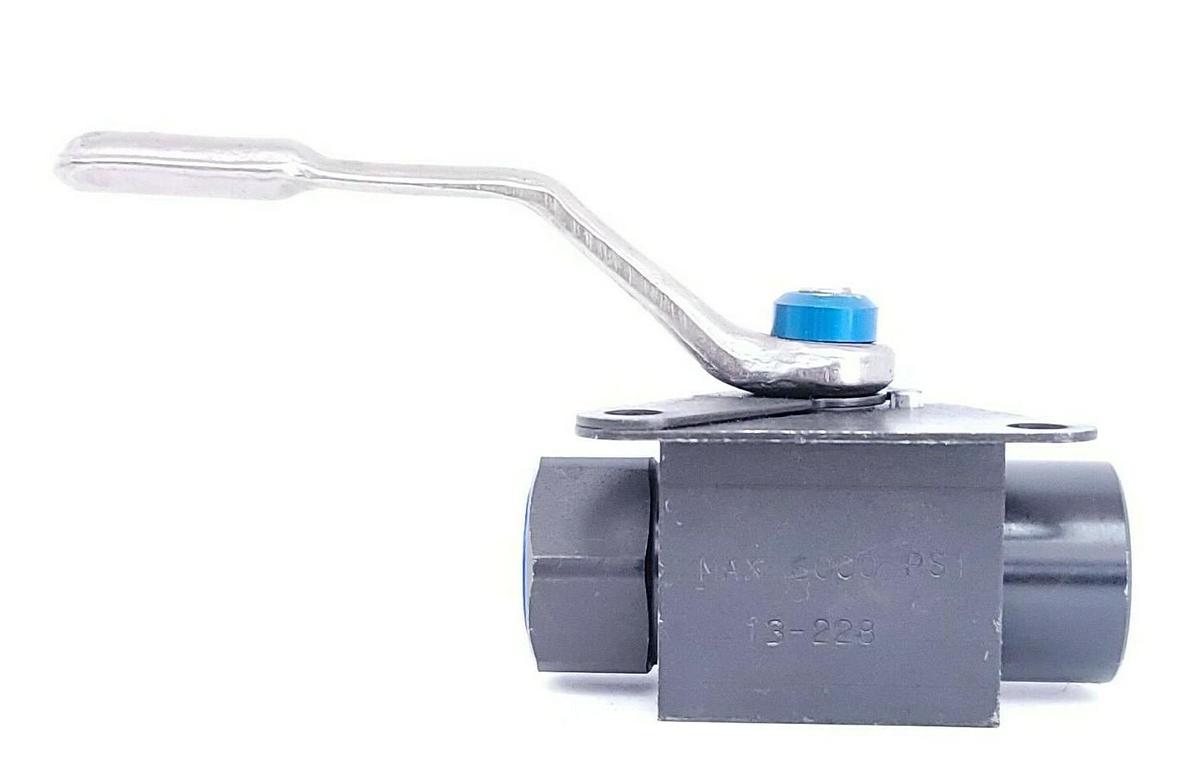 Used NEW PARKER BVHP08SSS1NA HIGH PRESSURE BALL VALVE