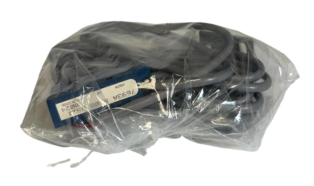Used ATC 7693A RE08 DS2X / 7693ARE08DS2X SERIES 7693 PHOTOSENSOR 10-30VDC 120mA NSMP