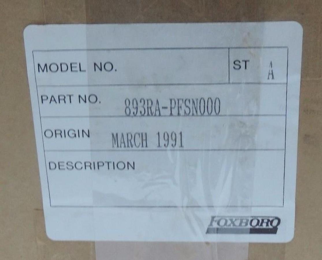NIB FOXBORO 893RA-PFSN000 TEMP. TRANSMITTER RANGE 0-400 DEG F ORIGIN 2B9112