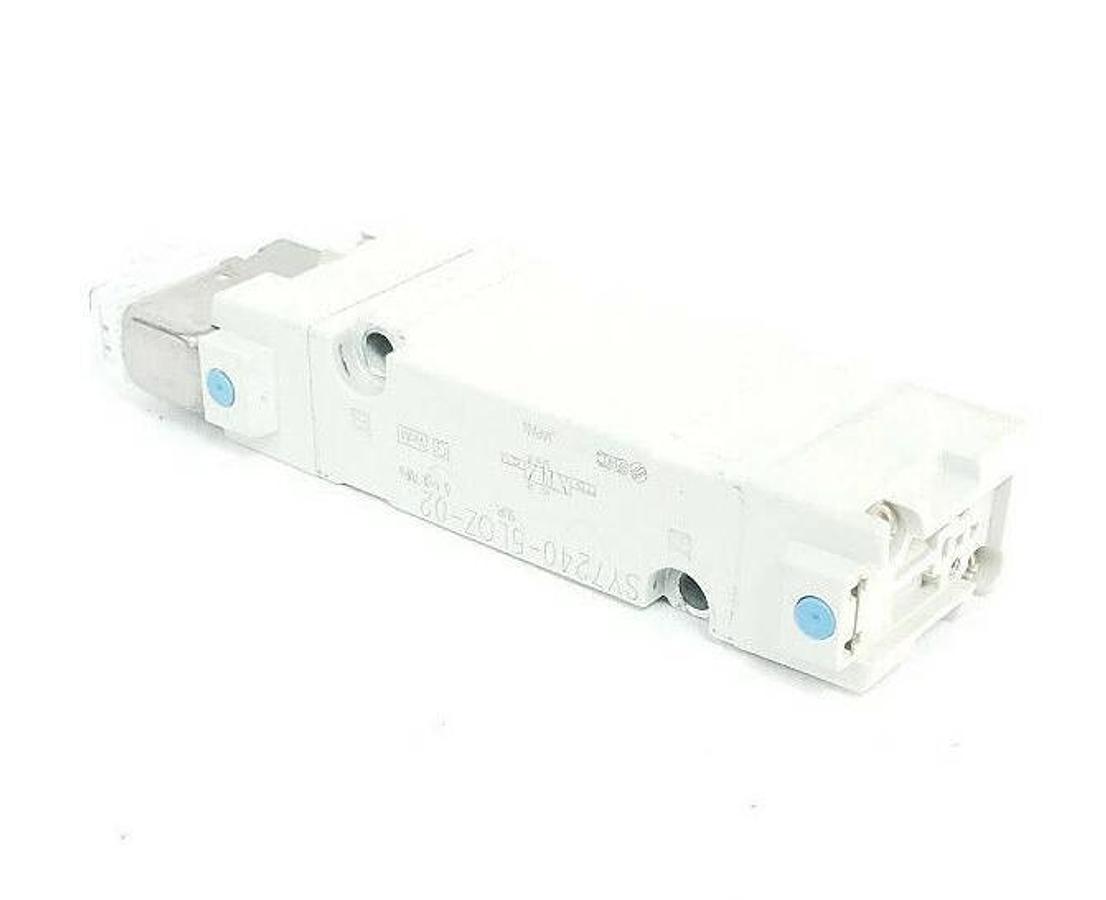 Used SMC SY7240-5LOZ-02 DOUBLE SOLENOID VALVE SY72405LOZ02