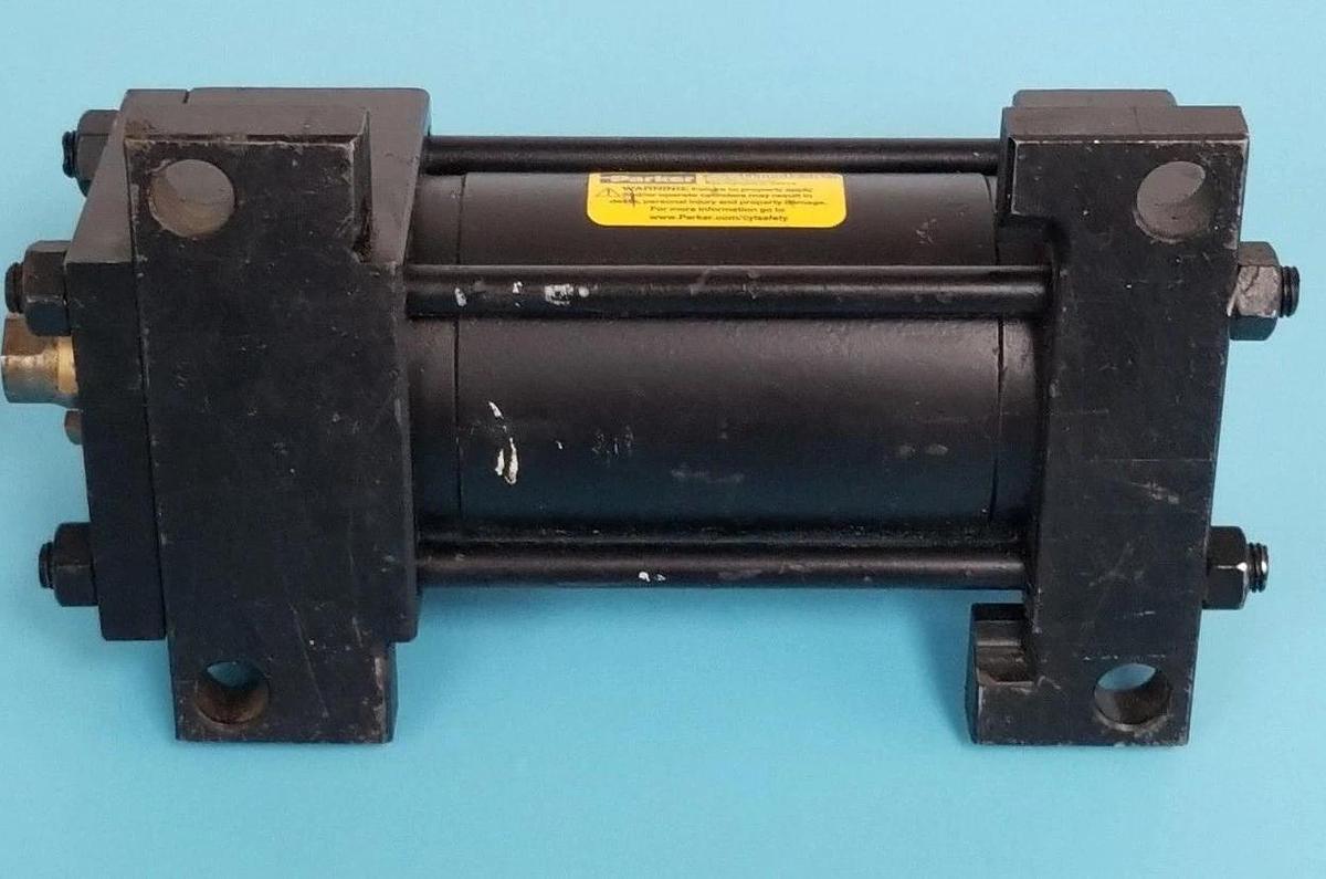 Used PARKER 02.00 CC2AR19MC 2.500 SERIES 2A PNEUMATIC CYLINDER, 2" BORE X 2.5" STROKE