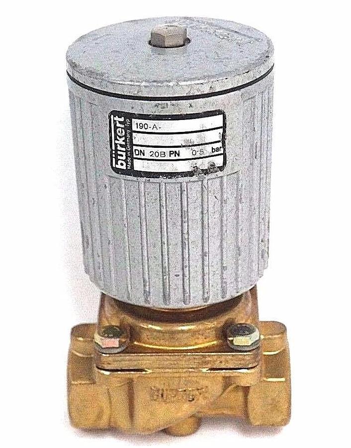 NEW BURKERT 190-A 220V60HZ SOLENOID VALVE DN 20B PN 0-5 BAR LUPE DIN 3/4"