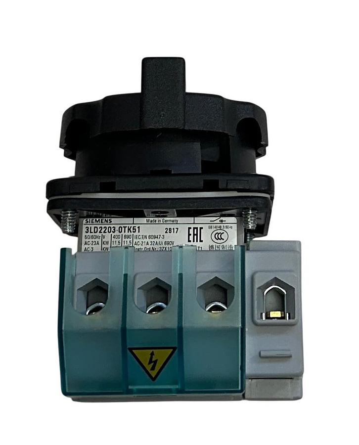Used SIEMENS 3LD2203-0TK51 / 3LD22030TK51 DISCONNECT SWITCH ON-OFF 23A 50/60Hz NSNP