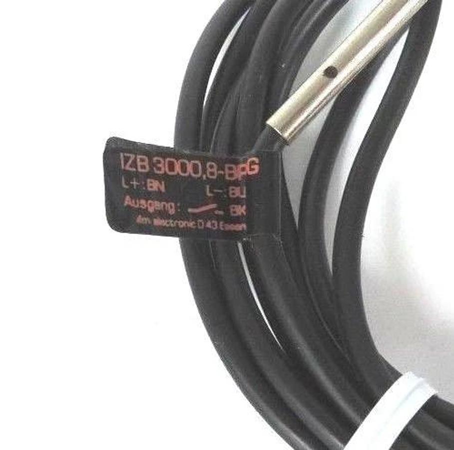 Used IFM EFECTOR IZ5001 PROXIMITY SENSOR IZB3000.8BPOG 10-36VDC
