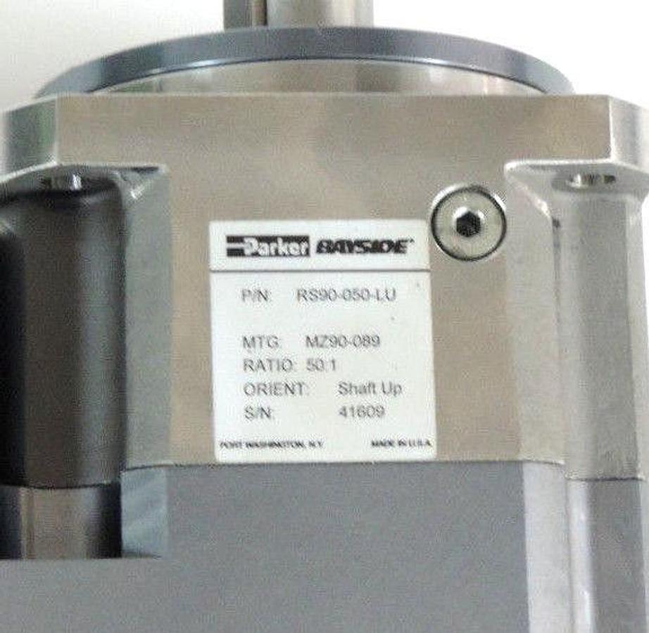 Used NEW PARKER RS90-050-LU SERVO GEARHEAD 50:1 SHAFT UP MZ90-089 RS90050LU
