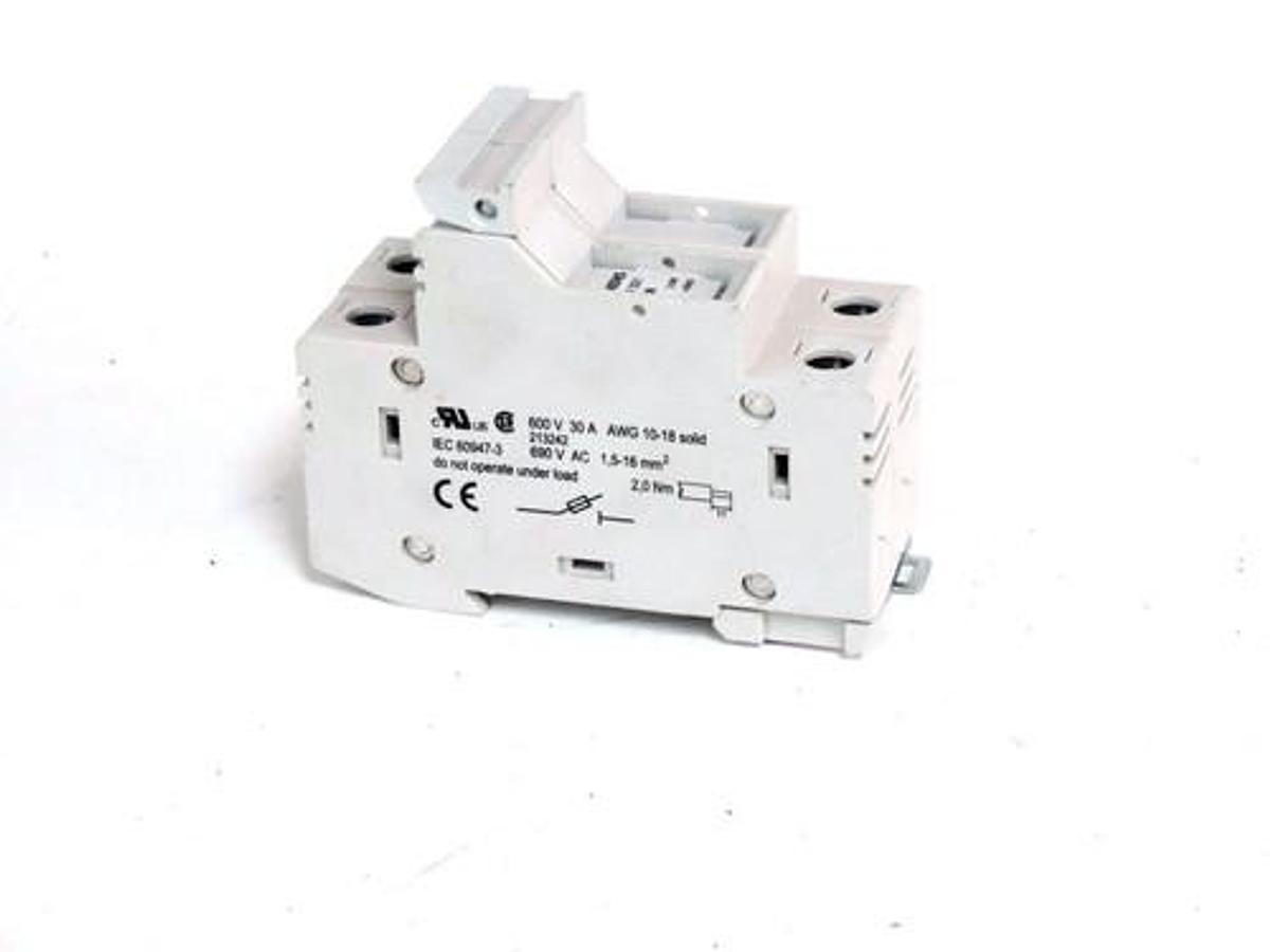 Used LOT OF 3 SIEMENS 3NW7-021 TOUCH SAFE CIRCUIT BREAKERS 3NE7021