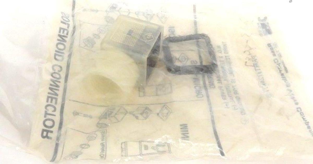 NIB ROSS 724K77-B SOLENOID CONNECTOR 48/120VDC 100/240VAC