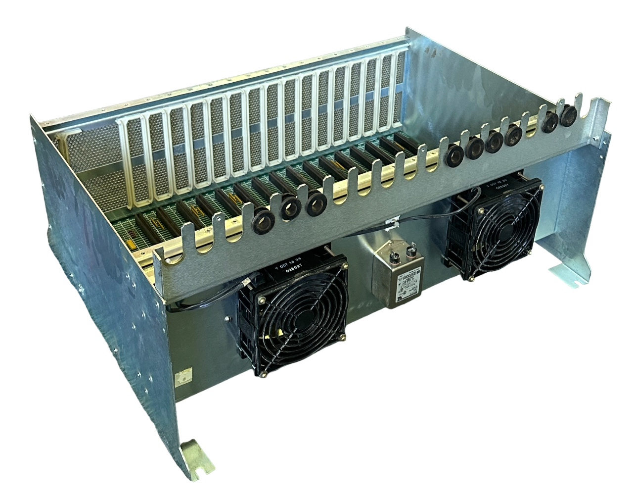 Used RELIANCE ELECTRIC 57C-331 / 57C331 AUTOMAX 16-SLOT RACK 100/120VAC 8/7A 50/60Hz