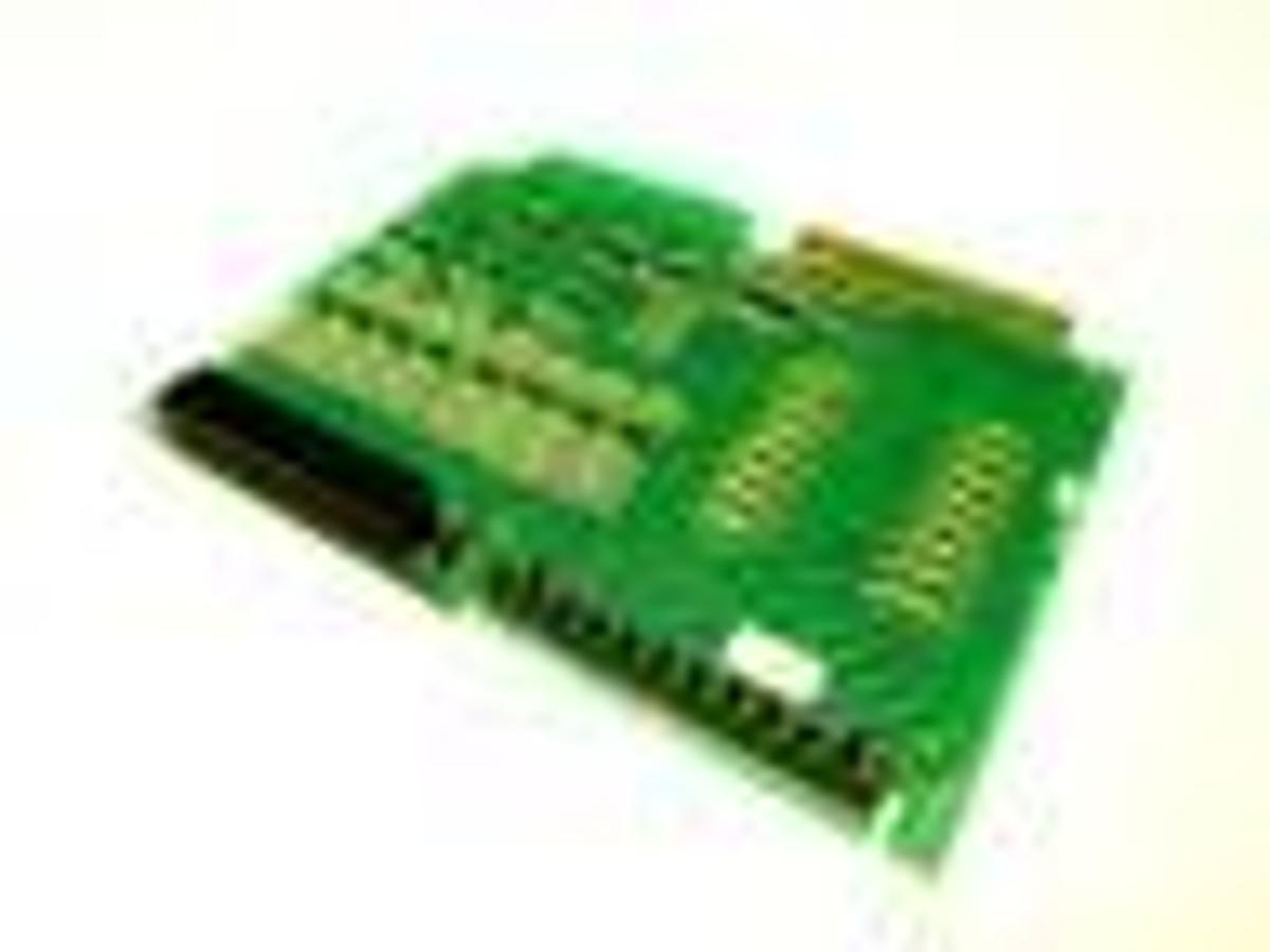 Used GE FANUC IC600BF804K INPUT MODULE 8POINT 115VAC/DC SERIES SIX