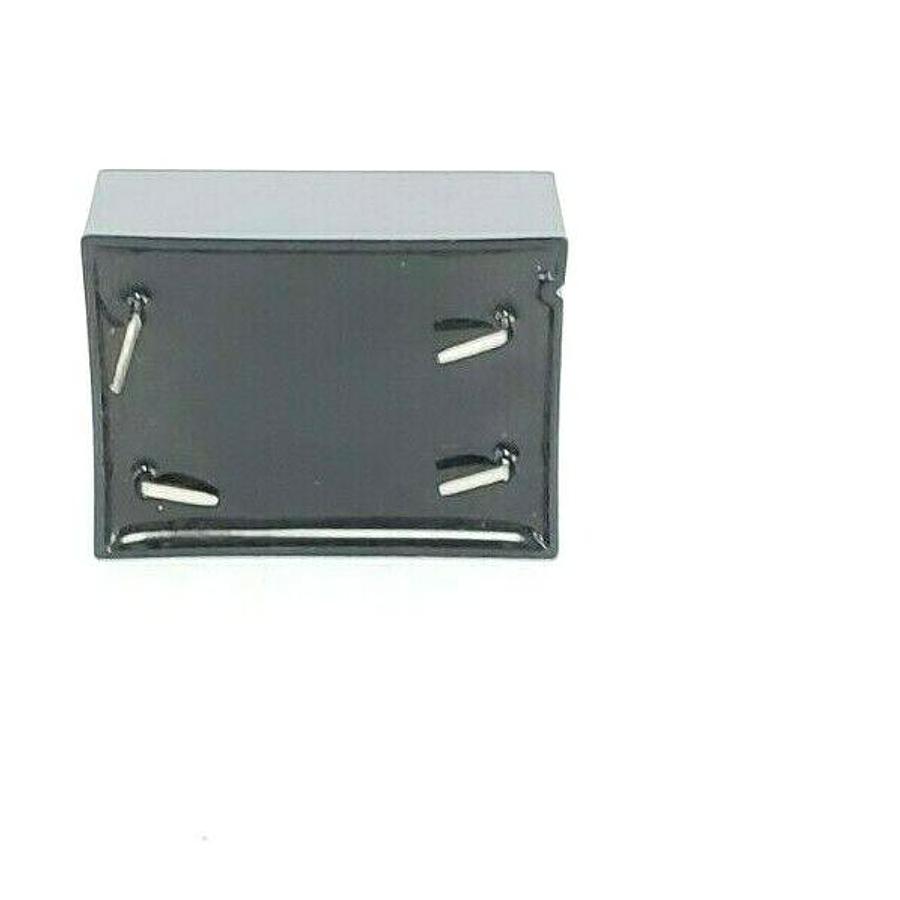Used NEW OMRON G3CN-202PL SOLID STATE RELAY G3CN202PL 24VDC