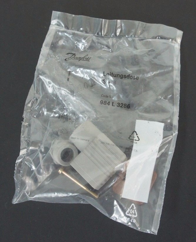DANFOSS 984-L-3286 PLUG CONNECTOR 984L3286